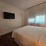 Habitacion En Atico Con Terraza En Privatunterkunft *