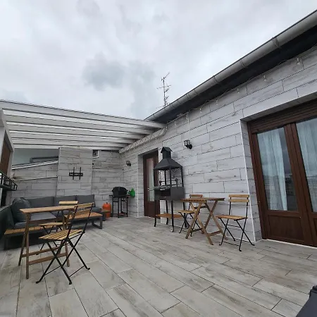 Habitacion En Atico Con Terraza En ビルバオ