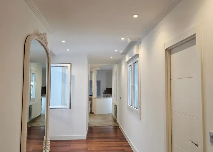 Habitacion En Atico Con Terraza En Accommodatie bij particulieren Bilbao