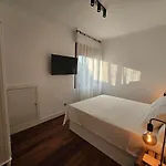 Habitacion En Atico Con Terraza En Rum i privatbostad *